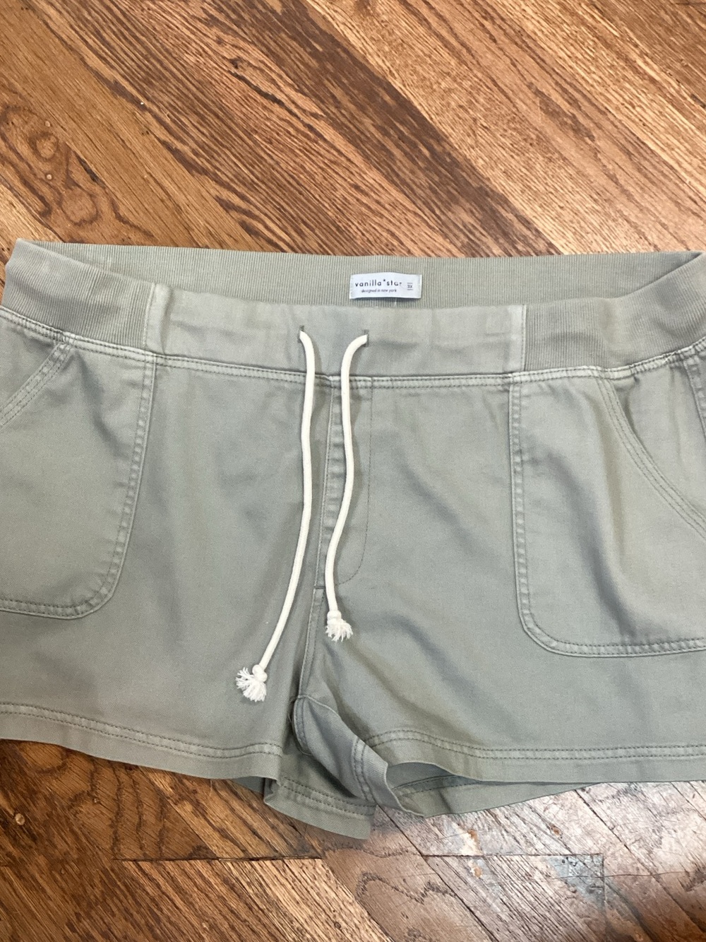 134Vanilla Star sage green drawstring women’s athletic shorts